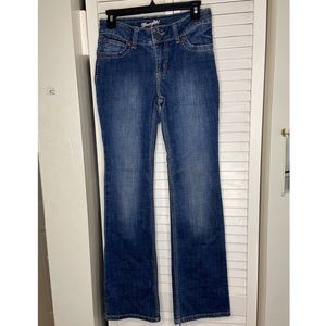 Like new!!! Wrangler Retro Mae Jeans, Mid Rise, 5 Pocket, Bootcut; Size 5X32